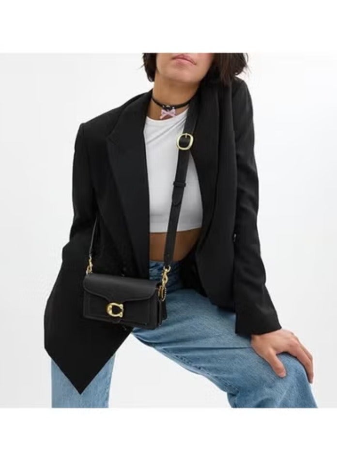 كوتش اوت ليت شنطة كوتش تابّي كتف مقاس 26 من قماش Signature بلون أسود مع جلد طبيعي – 91215 - Image 2